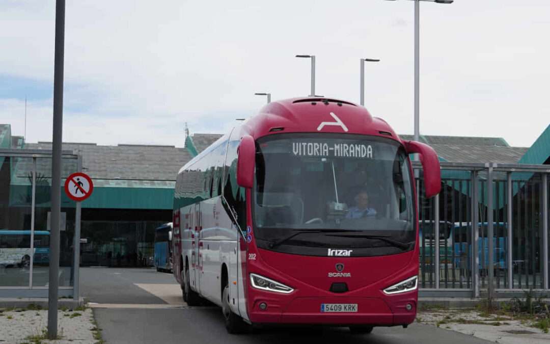 Alavabus refuerza las líneas de Aiaraldea en horas punta