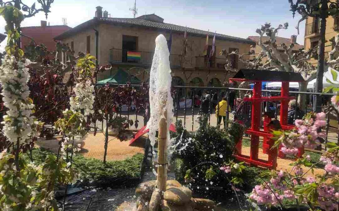 Elciego se vuelca con el Mercado de la Flor y la Huerta