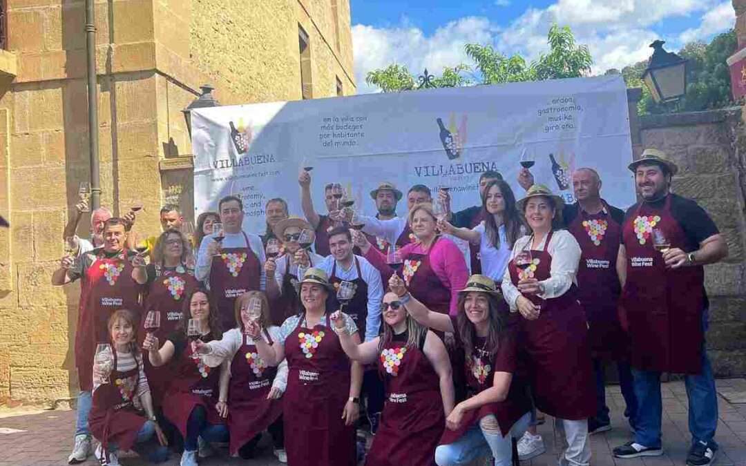 Villabuena abre las puertas de sus bodegas al mundo