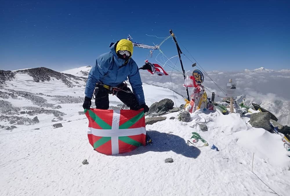 Cima agridulce para la expedición alavesa de Brutmountains al Pico Lenin