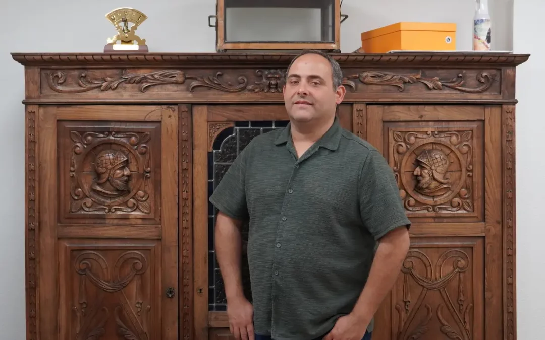 «Solaria entró de una forma muy agresiva en el medio rural, yo tuve que echarlos de este despacho»