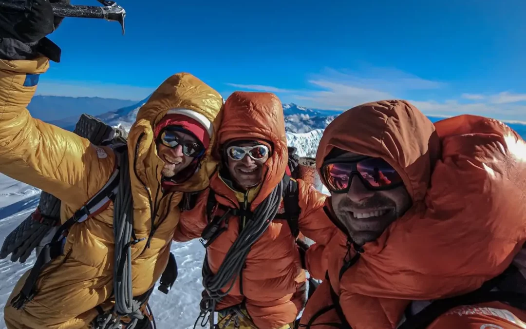 Los Pou, nominados de nuevo al Piolet de Oro por la apertura de la vía ‘Puro Floro’ junto a Micher Quito