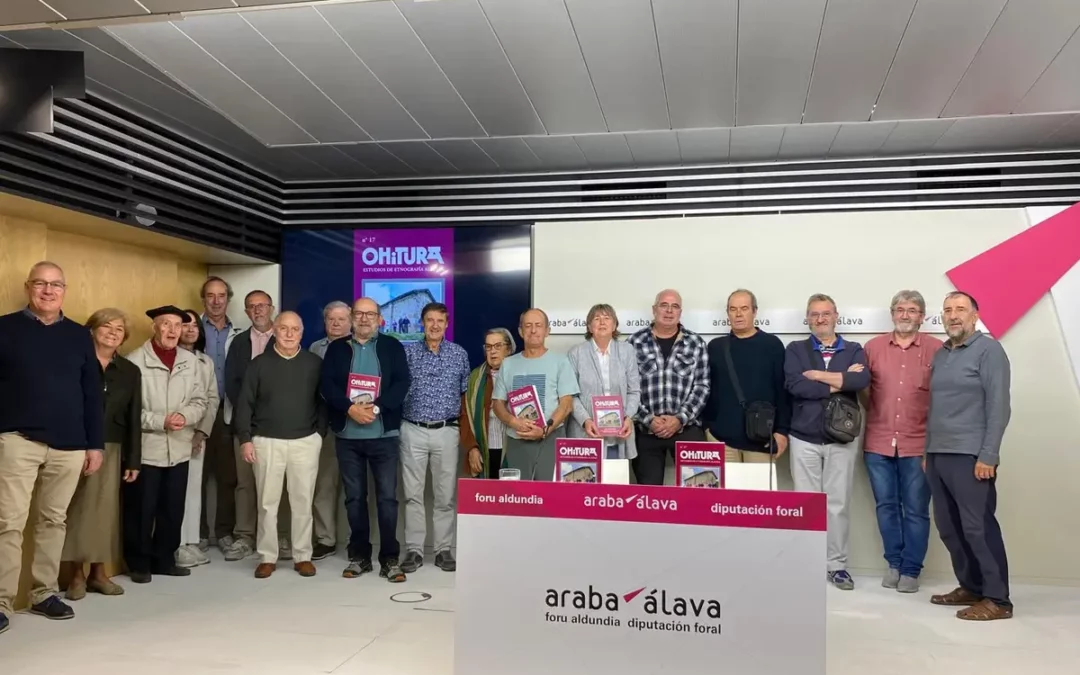 Presentado el número 17 de la revista Ohitura, centrado en las ermitas de la Llanada