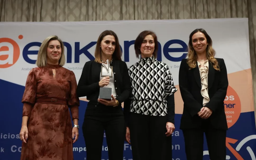 Mariaeugenia Arraindegia, de Agurain, premio al Comercio Tradicional Rural de Aenkomer