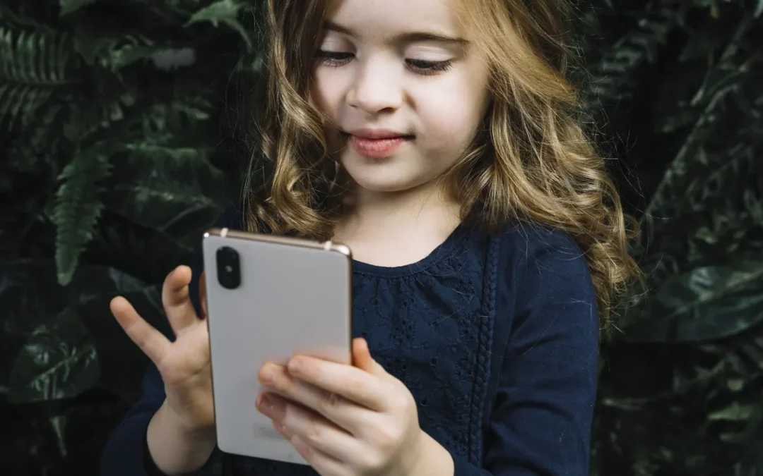 Formación sobre bienestar digital y uso seguro de redes sociales para familias en Zigoi­tia