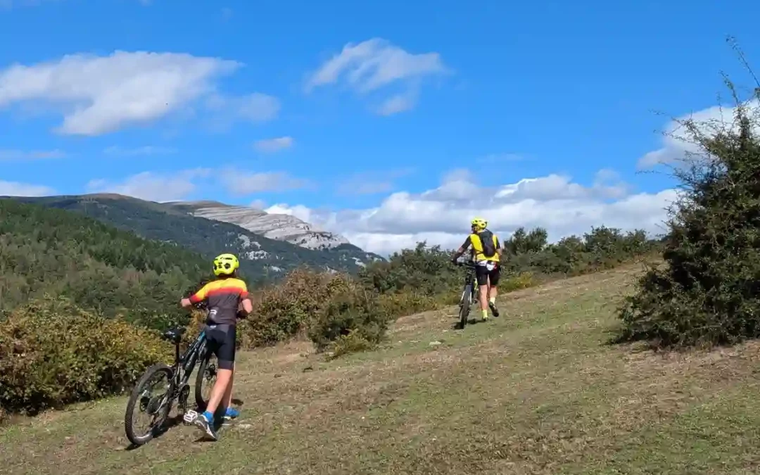 Abadelaueta programa doce excursiones por el entorno natural y patrimonial de Zigoitia en 2026