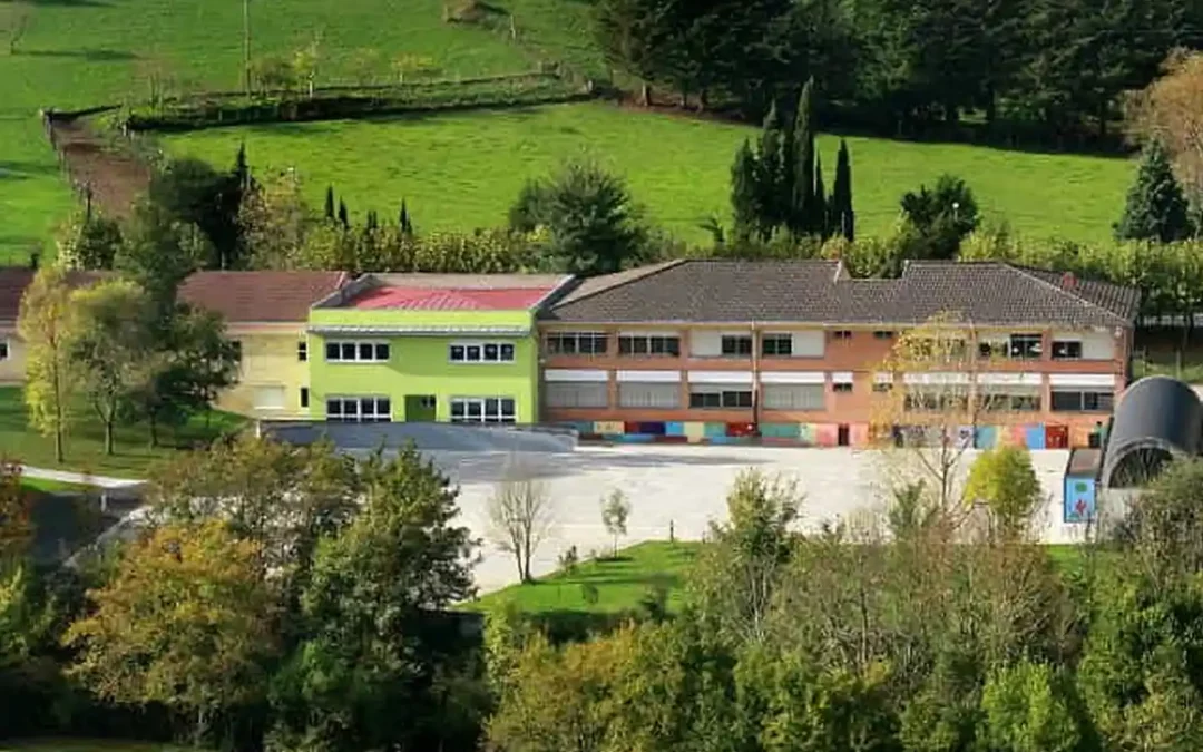 Artziniega adjudica el proyecto para rediseñar el patio del colegio Arteko Gure Ama