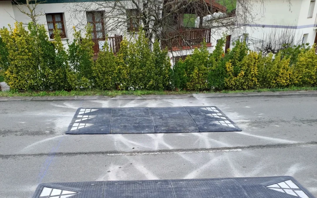 Amurrio instala reductores de velocidad en Larrabe