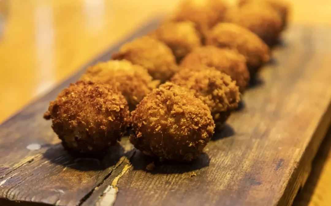 Catorce finalistas compiten este lunes por el triunfo en la I Semana de la Croqueta