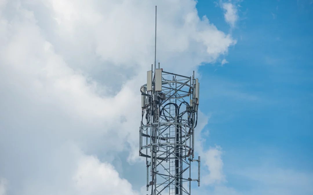 Las empresas de telefonía deberán pagar a los ayuntamientos alaveses por instalar antenas en espacios públicos