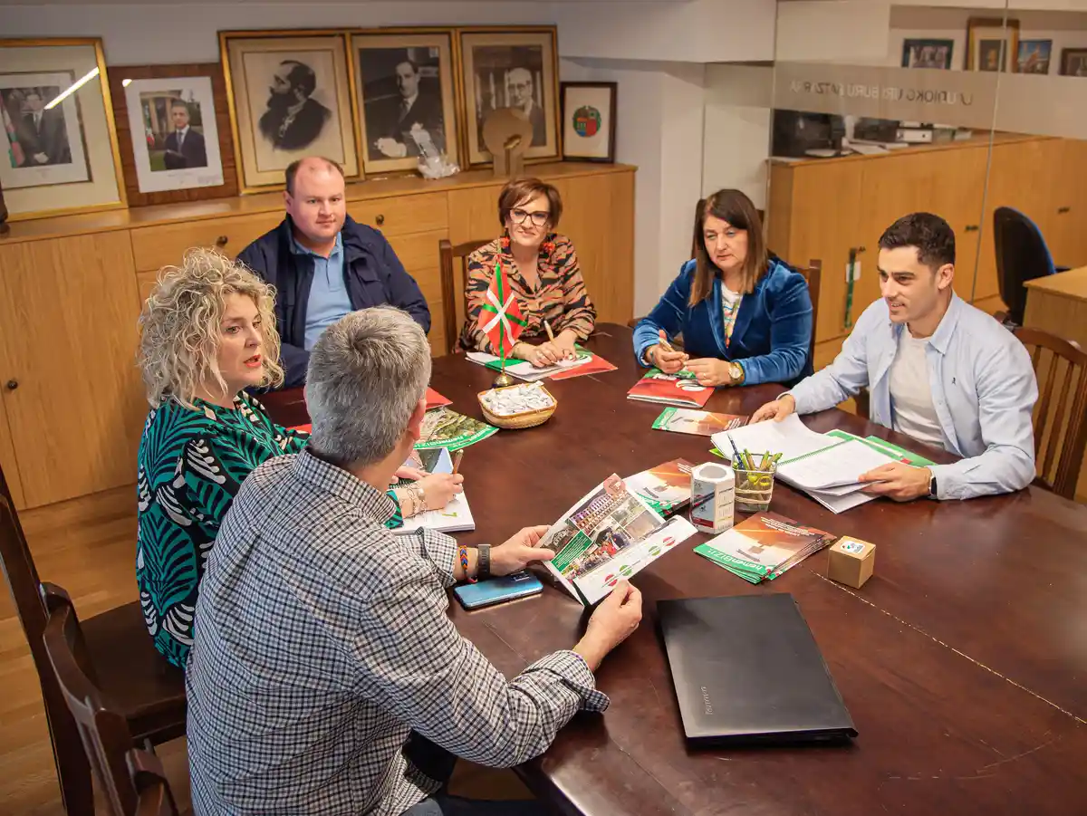 eaj-pnv-laudio-consenso-eh-bildu Maite Cortazar durante una comparecencia de EAJ-PNV en Laudio