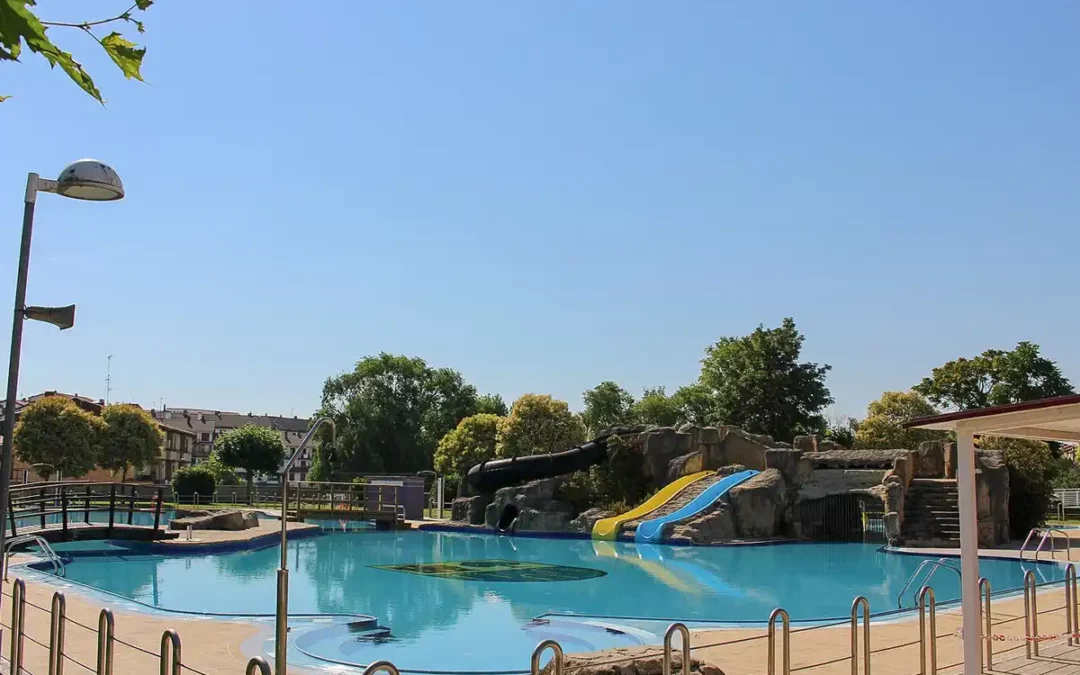 Labastida intensifica la expedición de abonos para las piscinas municipales