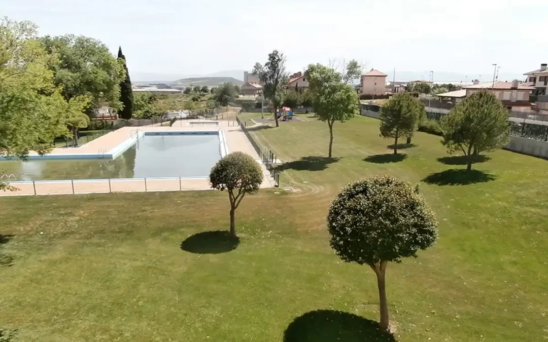 La piscina grande de Oyón permanecerá cerrada hasta el miércoles por la aparición de heces en el agua