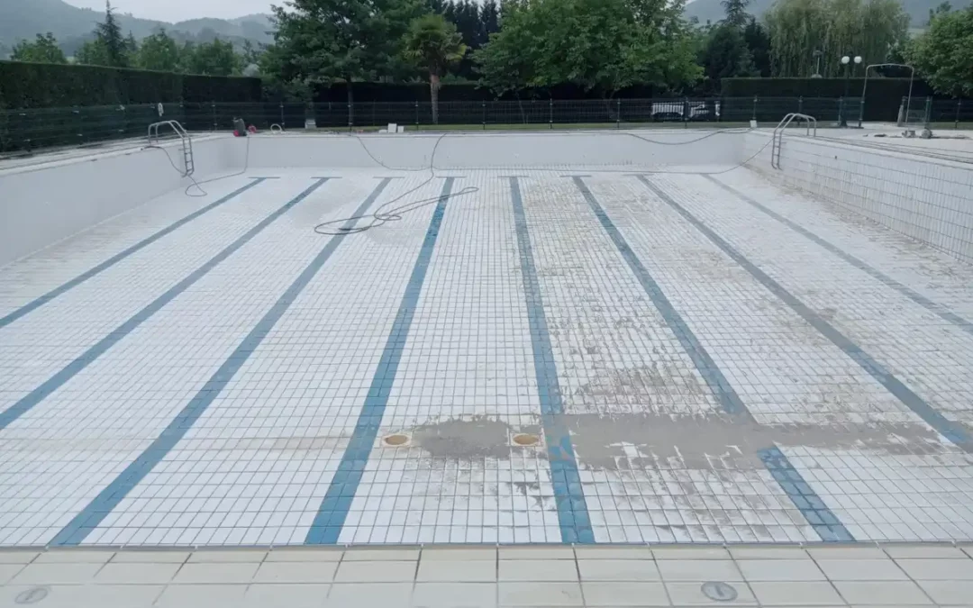 Ayala retrasa la apertura de las piscinas de Ibagüen al día 20 y el PNV acusa de falta de previsión al gobierno municipal