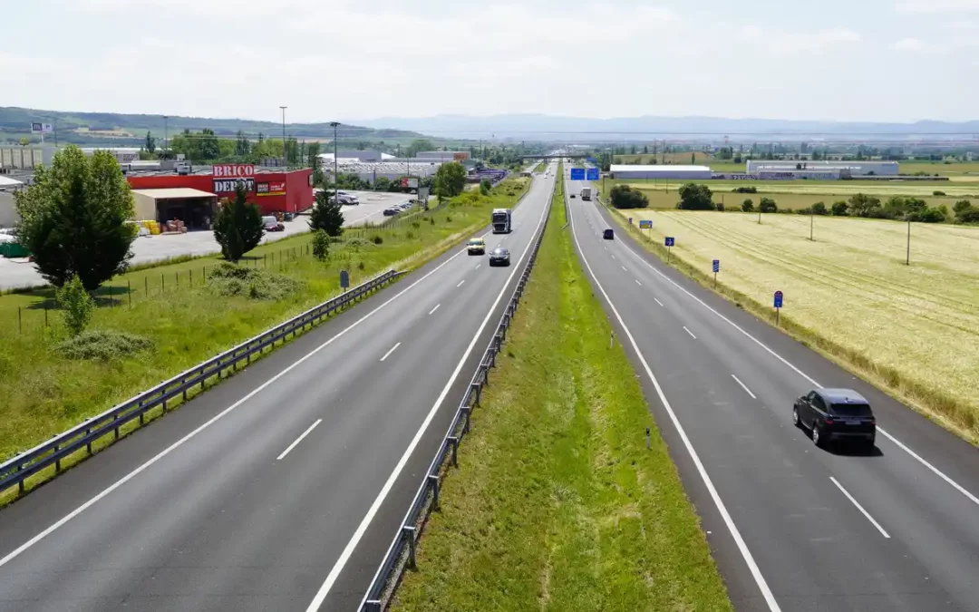 La Diputación destina 2,7 millones de euros a renovar el firme de carreteras alavesas