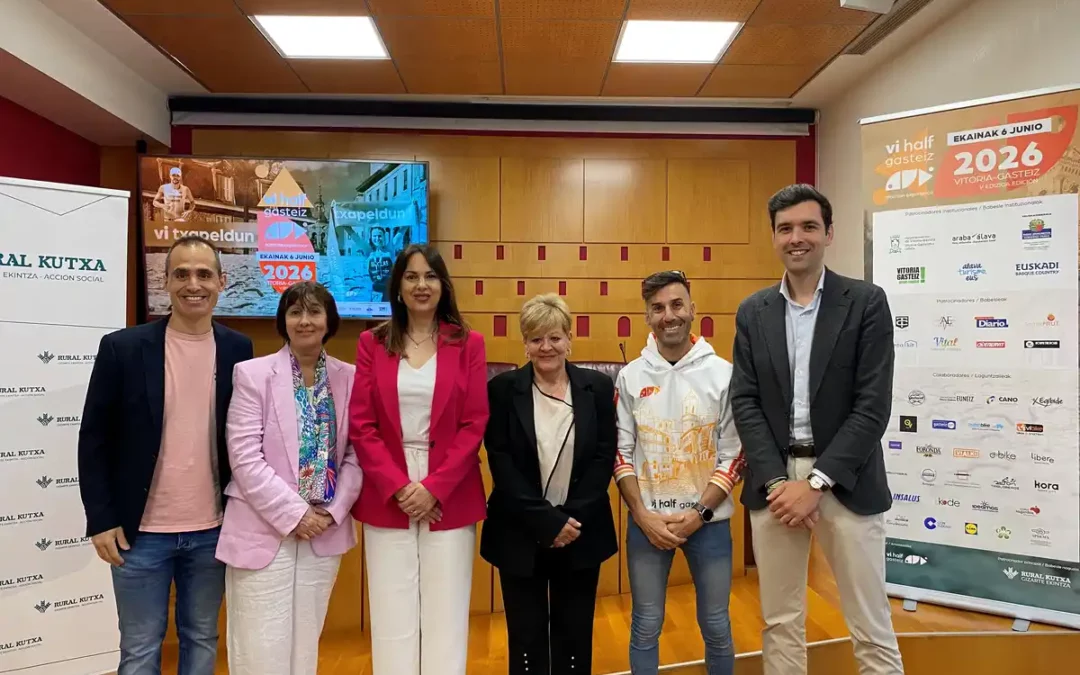 Vi Half Gasteiz reunirá a más de 1.000 triatletas y coronará a los campeones de Euskadi y Álava
