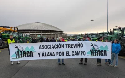 ATACA convoca una tractorada este jueves en Vitoria para reclamar la declaración de Zona de Sequía