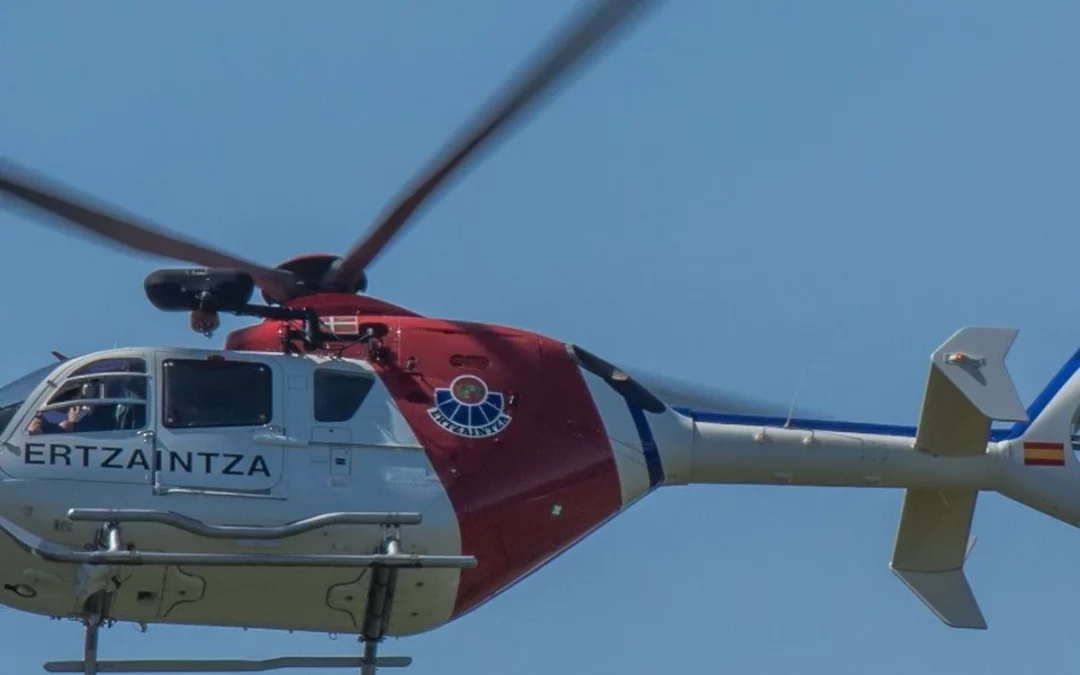 Rescatada en helicóptero una escaladora de 23 años herida en Egino