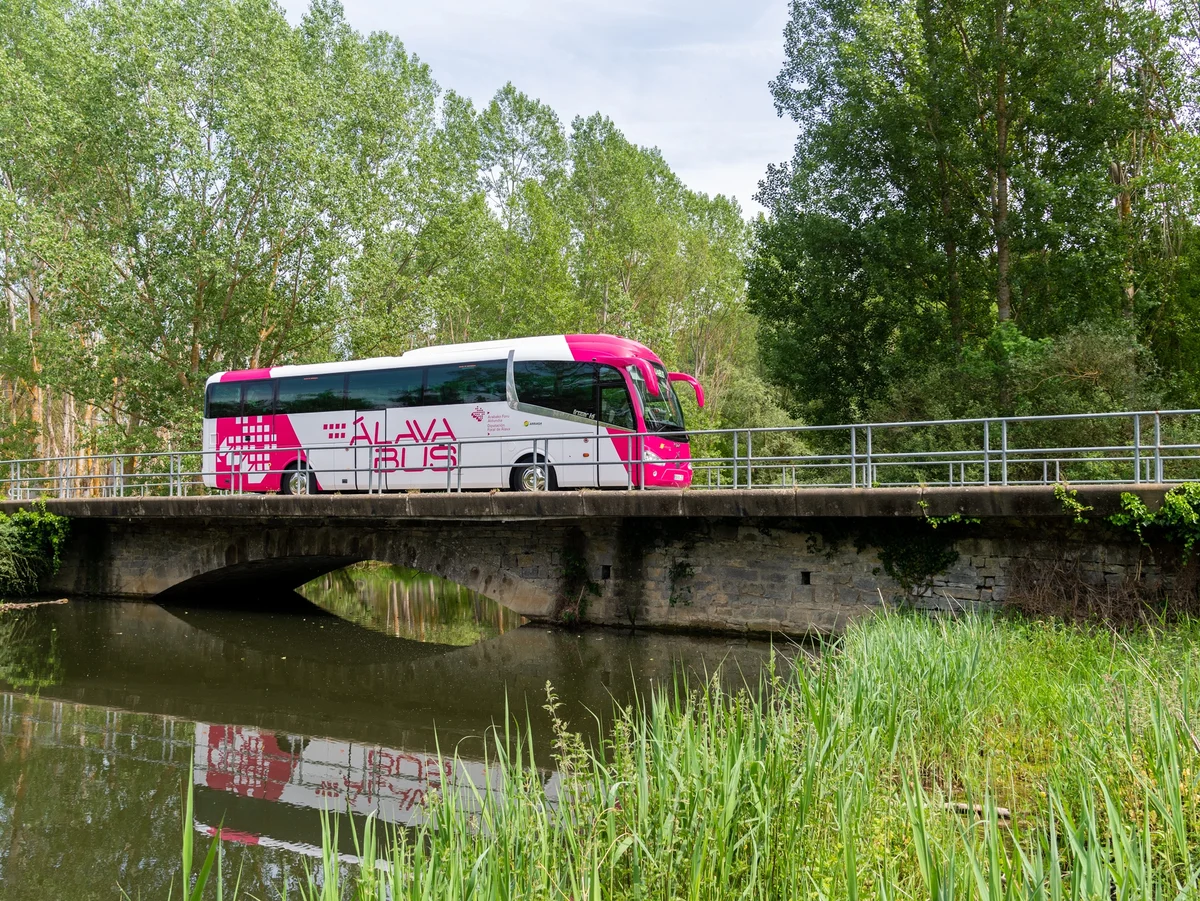 Alavabus gratis el 22 de septiembre en Álava Autobús de Alavabus, gratuito el 22 de septiembre por el Día Europeo sin Coches