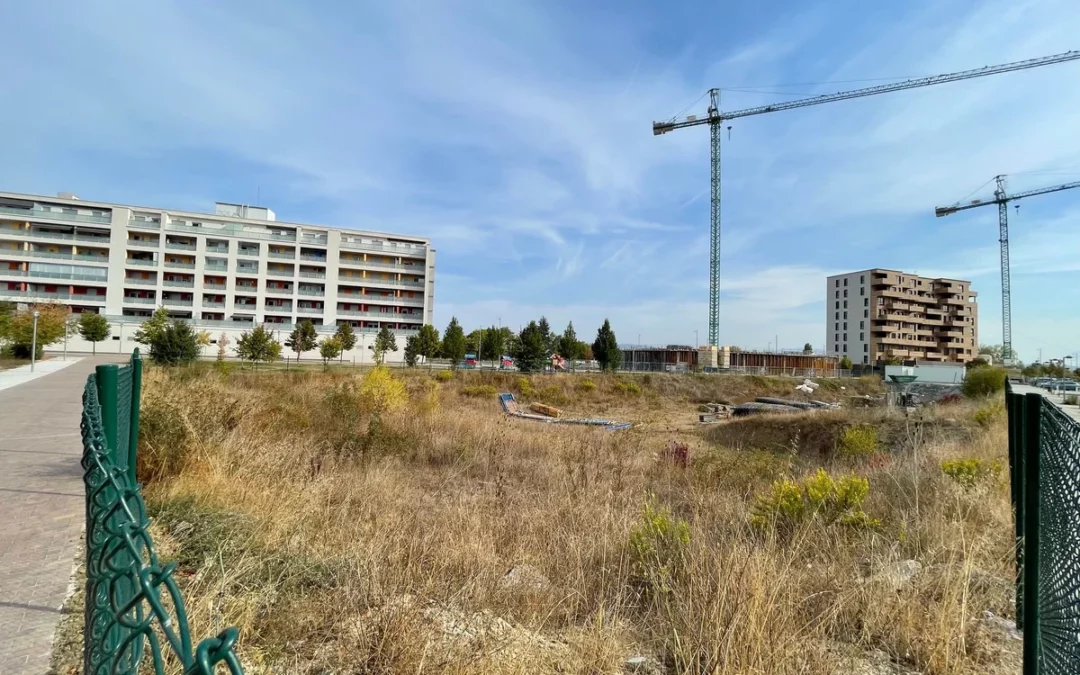 Ensanche 21 saca a la venta un solar en el barrio de Arkaiate de Gasteiz para construir hasta 143 viviendas tasadas