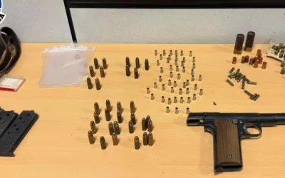 Detenido en Vitoria tras amenazar con una pistola cargada a trabajadores de varios bares del Casco Viejo