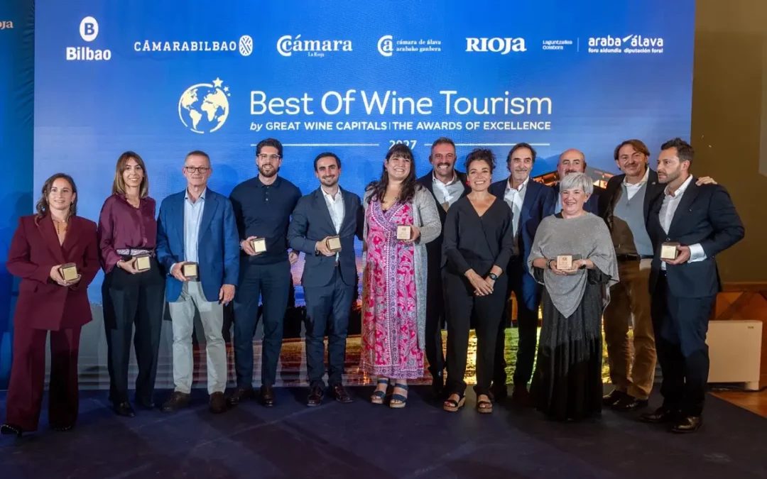 El Palacio de Samaniego y la Fundación MAGA de Elciego aspiran a hacerse este jueves con los premios mundiales de enoturismo
