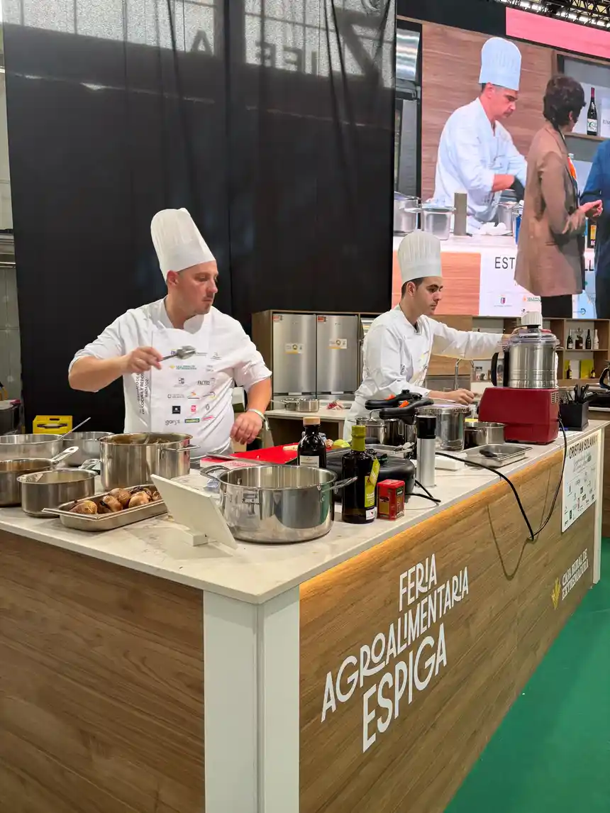 Cristian Solana e Igor González cocinan en el Campeonato de España en Badajoz