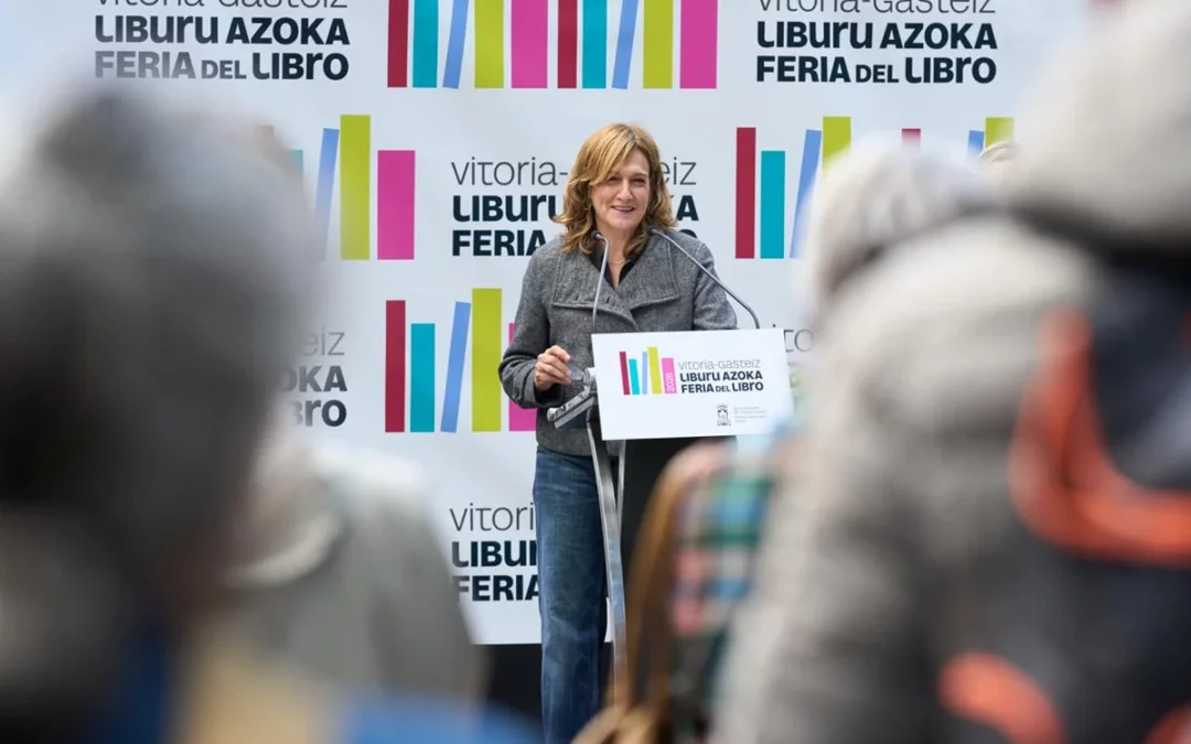 La Feria del Libro de Vitoria-Gasteiz regresa con Carmen Mola, Mikel Santiago y Katixa Agirre