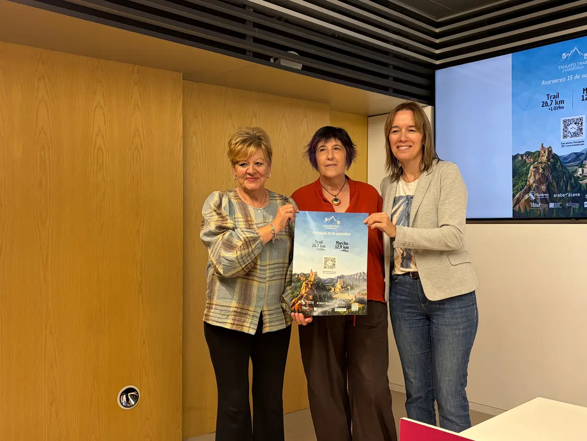 Arantxa Ibáñez de Opacua, Trini Zarza y Ana del Val presentan el cartel de la Txulato Trail Zambrana