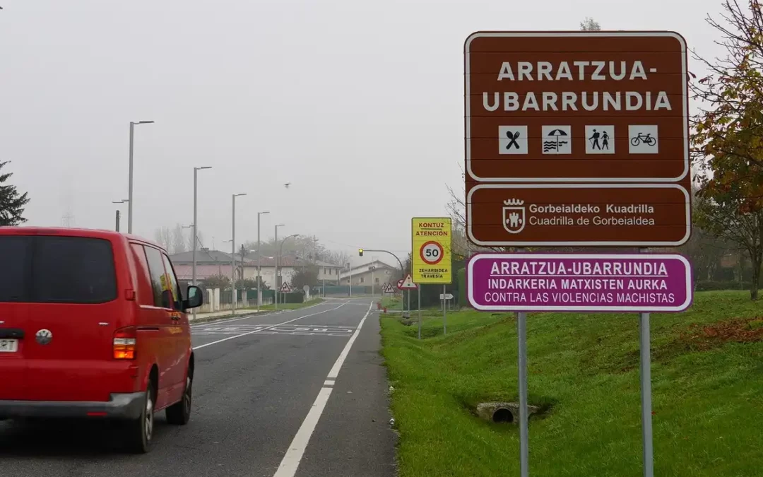 Arratzua-Ubarrundia alerta de robos de cadenas de oro mediante tirón en pueblos del municipio