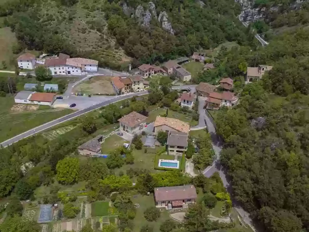 Fuente de Leorza/Elortza Fuente de Leorza/Elortza, cuya falta de agua denuncian los vecinos