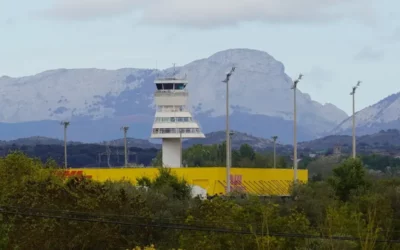 El Aeropuerto de Vitoria supera los 34.000 pasajeros en septiembre y aumenta un 12,5 % el tráfico de mercancías
