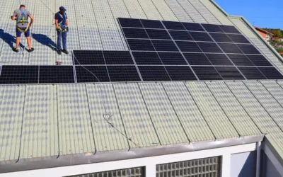 Iruña Oka instala 52 placas solares en el frontón municipal Román Gutiérrez
